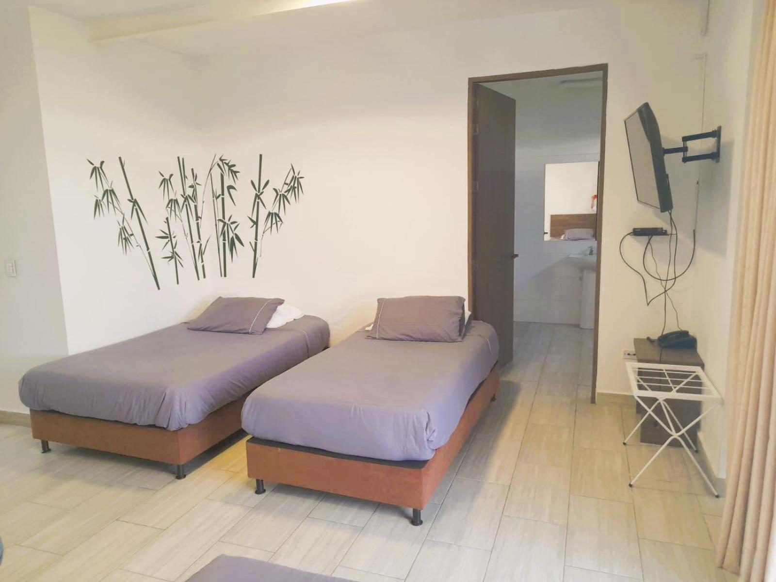 Hotel Entre Lomas ซานตาโรซา เดกาบัล ภายนอก รูปภาพ