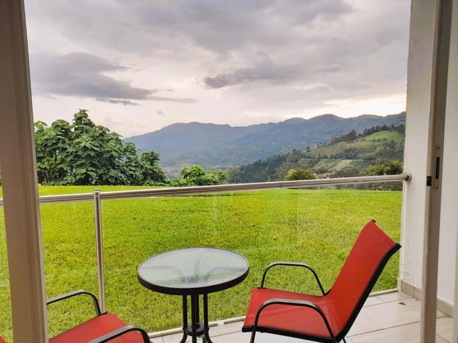 Hotel Entre Lomas ซานตาโรซา เดกาบัล ภายนอก รูปภาพ