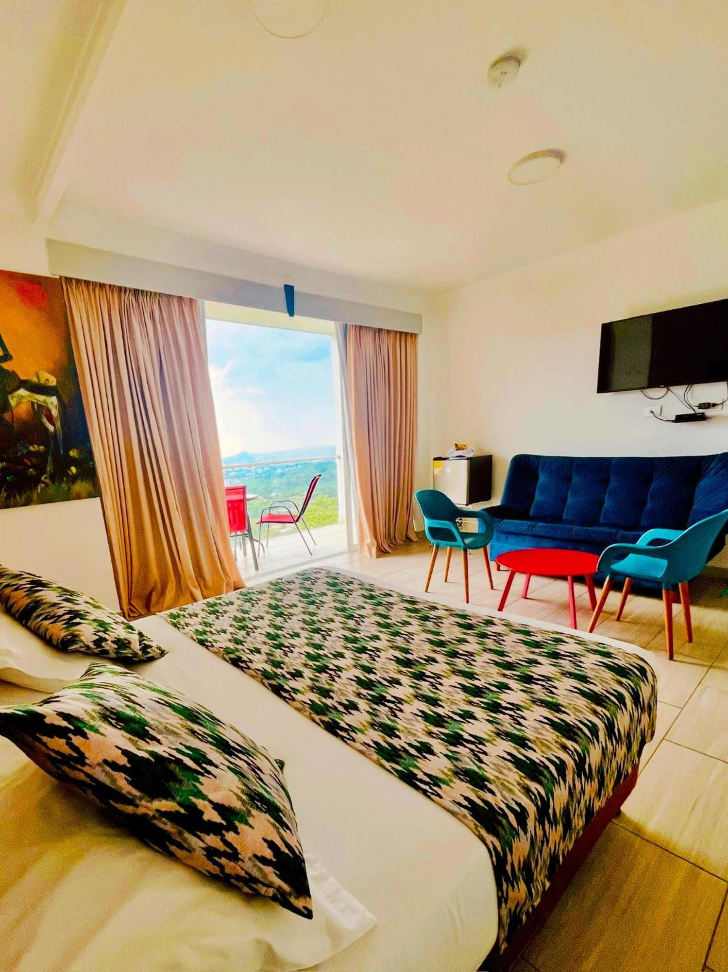 Hotel Entre Lomas ซานตาโรซา เดกาบัล ภายนอก รูปภาพ